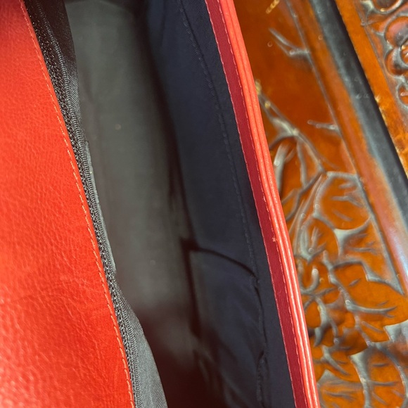 Chanel Large Boy Bag - Picture 5 of 11